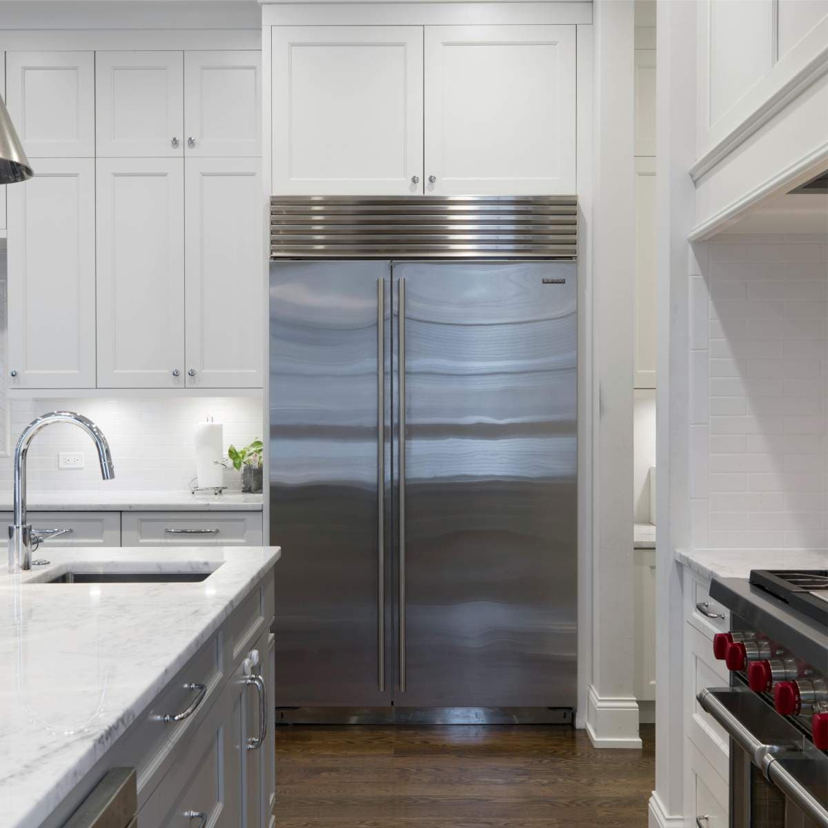 Refrigerator repair service